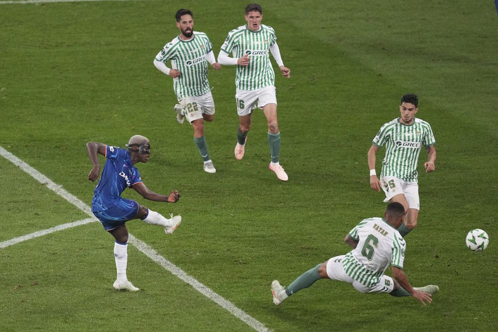 阿森纳客战布拉格斯拉维亚：萨卡、恩瓦内里、内尔高首发